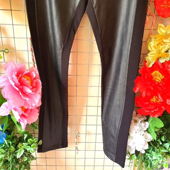 Decjuba Black Pant Leggings Large / AU 14 | Like New / Excellent Condition - Picture 3 of 16